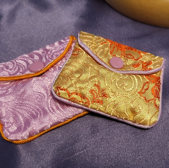 18" 14K Gold Box Chain Necklace - Picture 7 of 7